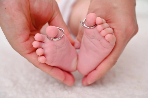 黄冈怀孕肚子一边高一边低
